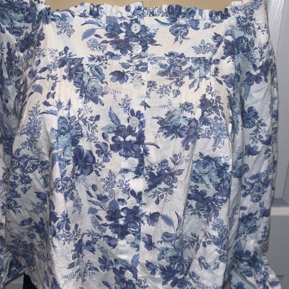 Cupcakes & Cashmere Blue Floral Women's Top - Picture 5 of 7